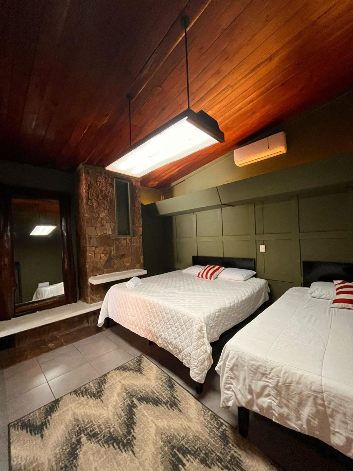 Villa Napoli Santa Ana Eksteriør bilde